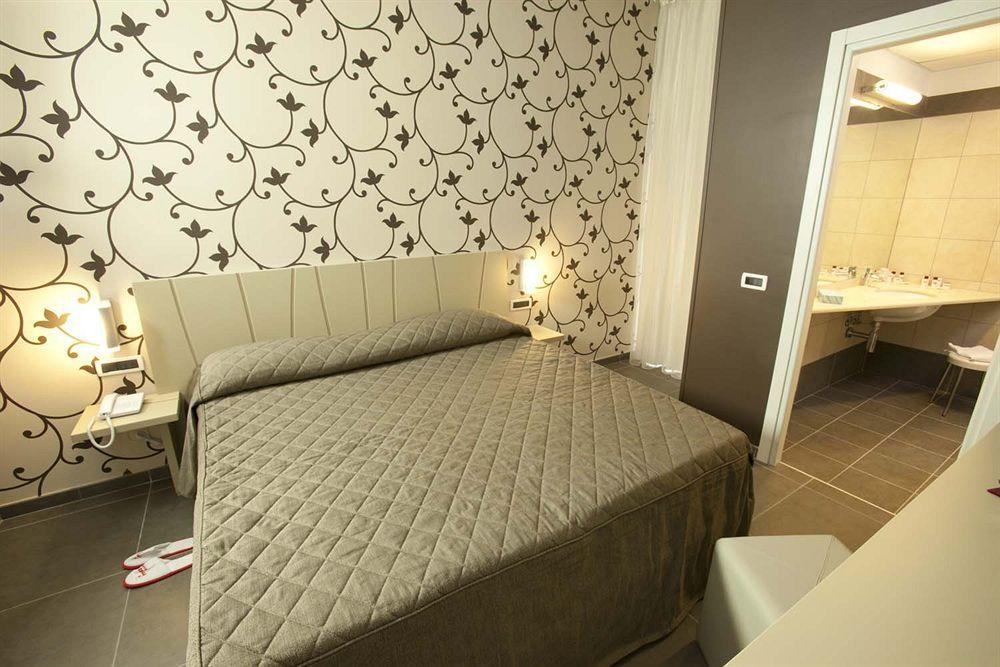 Rolling Hotel Casoria Extérieur photo