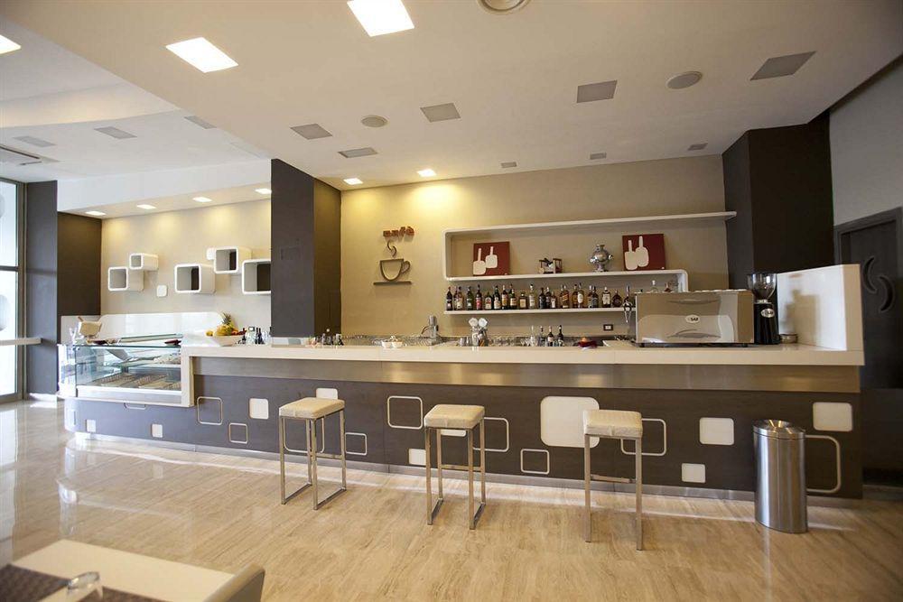 Rolling Hotel Casoria Extérieur photo