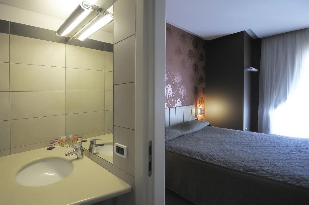 Rolling Hotel Casoria Extérieur photo