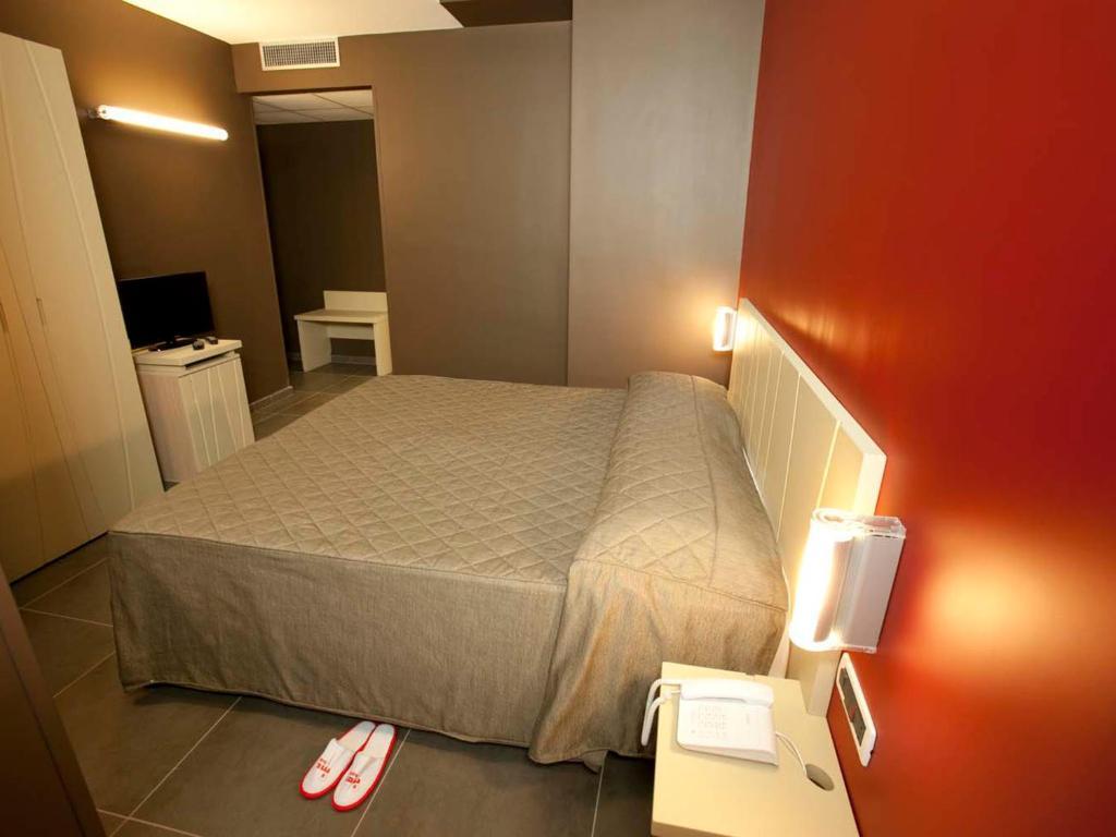 Rolling Hotel Casoria Chambre photo
