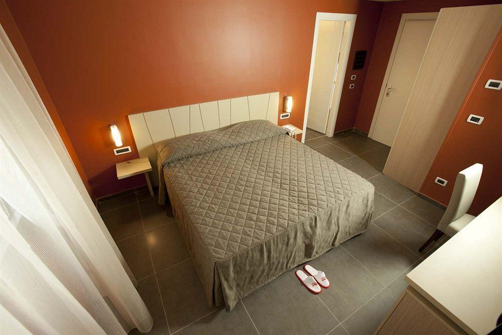 Rolling Hotel Casoria Extérieur photo
